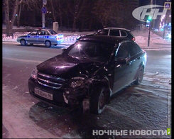 На Московской горке Lacetti врезался в два патрульных автомобиля ГИБДД