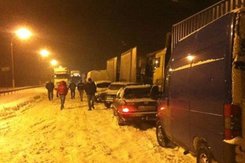 Столкновение 22 автомобилей произошло на трассе Пермь-Екатеринбург