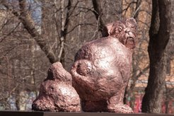 Улицы Екатеринбурга стараются сделать чище с помощью скульптур
