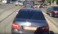 В Екатеринбурге правила ППД беззастенчиво нарушили привилегированные машины