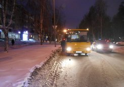 В Екатеринбурге пассажирка упала прямо в автобусе и пролучила серьёзные травмы