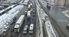 Бастующих дальнобойщиков в Екатеринбурге задержали под формальным предлогом