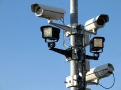 Видеокамеры будут штрафовать нарушителей за проезд на красный свет светофора
