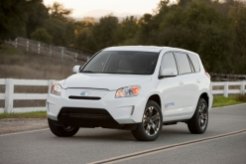 Электрокар RAV4 EV анонсировала компания Toyota
