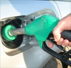 Бензин в России станет дешевле