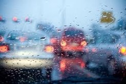 Многочисленные пробки и ДТП в Екатеринбурге спровоцировали проливные дожди
