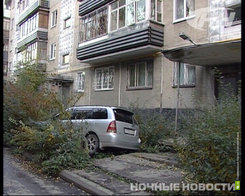 На Белореченской автомобилист отправил машину в кусты